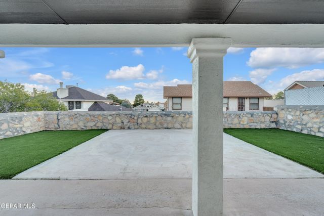 10732 Pleasant Sand Drive, El Paso, TX 79924