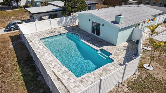 3223 73RD STREET N, St Petersburg, FL 33710