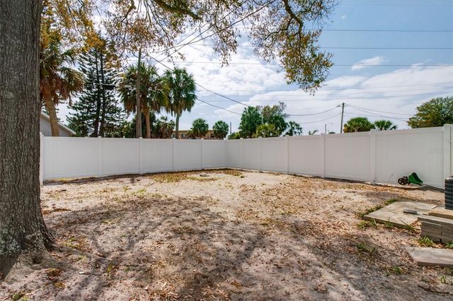 3223 73RD STREET N, St Petersburg, FL 33710