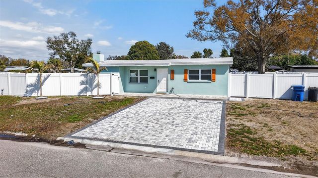 3223 73RD STREET N, St Petersburg, FL 33710