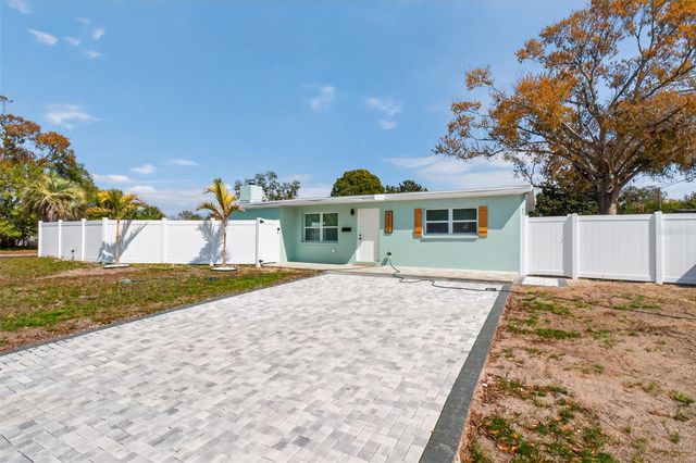 3223 73RD STREET N, St Petersburg, FL 33710