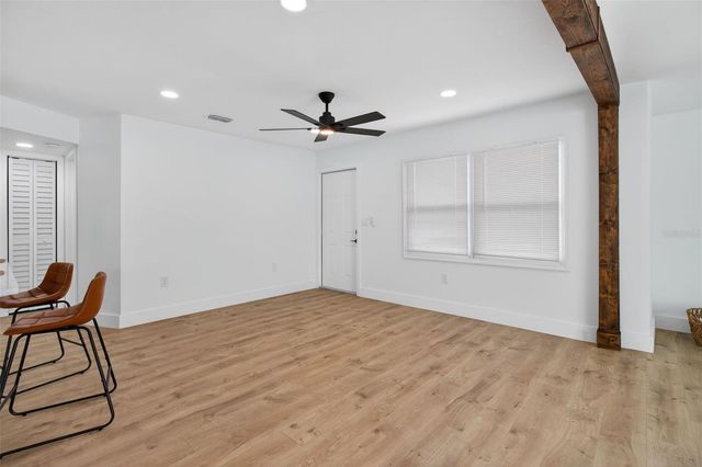 3223 73RD STREET N, St Petersburg, FL 33710