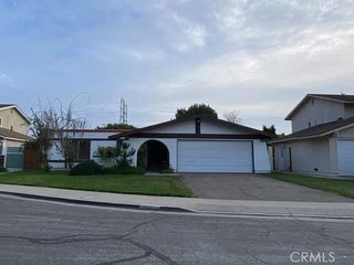 9212 Heatherton, Huntington Beach, CA 92646