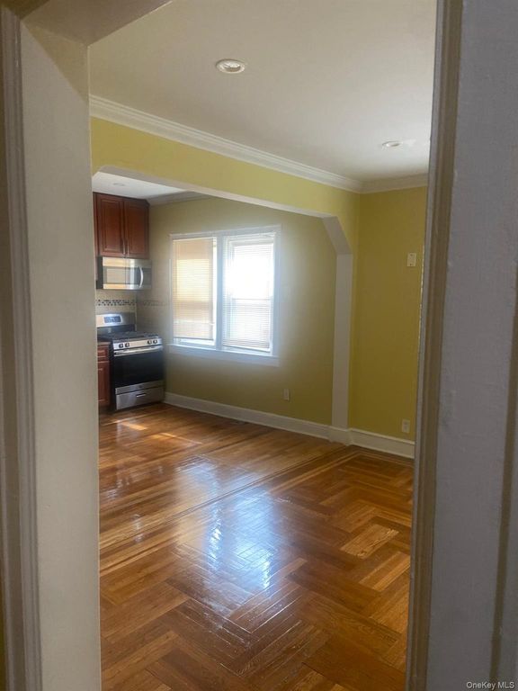 1006 E 241 St, Bronx, NY 10466 — photo 3