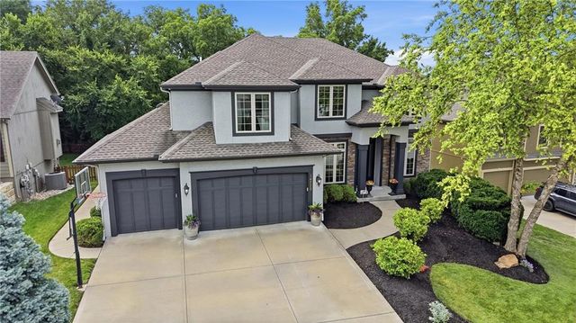 14775 NW 66th Terrace, Parkville, MO 64152