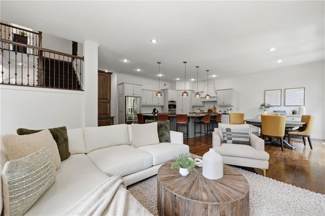 14775 NW 66th Terrace, Parkville, MO 64152