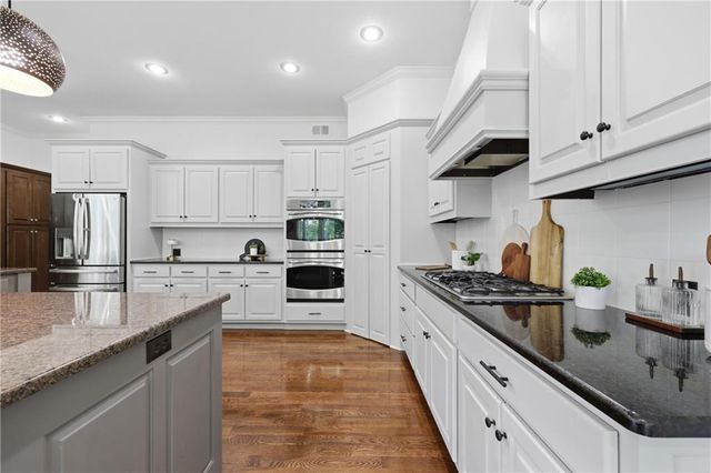 14775 NW 66th Terrace, Parkville, MO 64152