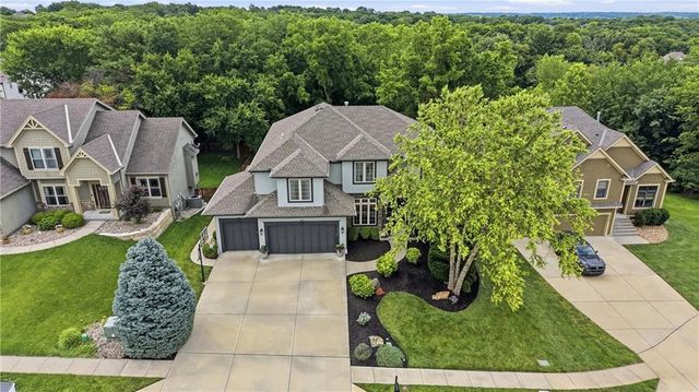 14775 NW 66th Terrace, Parkville, MO 64152