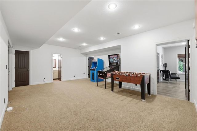 14775 NW 66th Terrace, Parkville, MO 64152