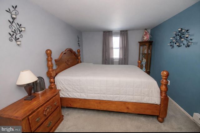 618 CEDAR AVE, Croydon, PA 19021