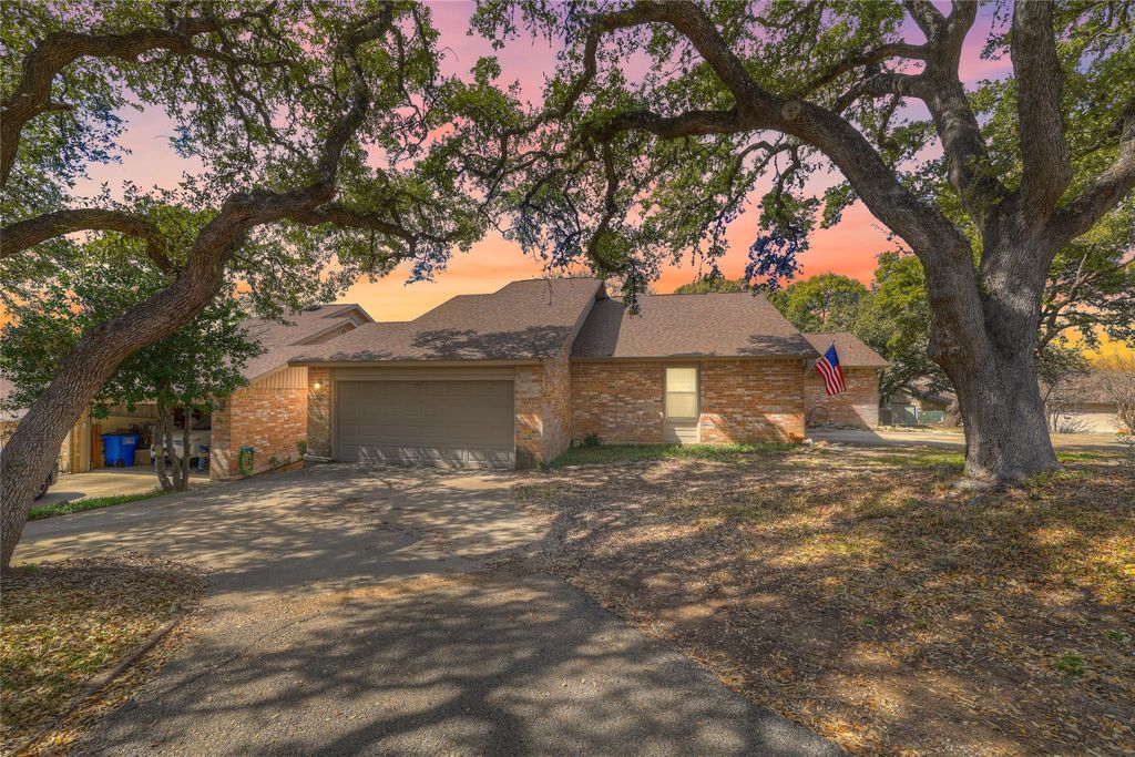 36 Oak Villa DR # C-2, Canyon Lake, TX 78133
