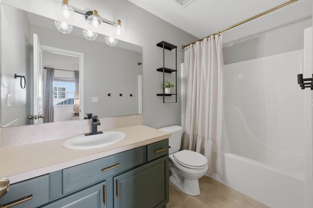 2537 E Cambridge Ct, Park City, KS 67219