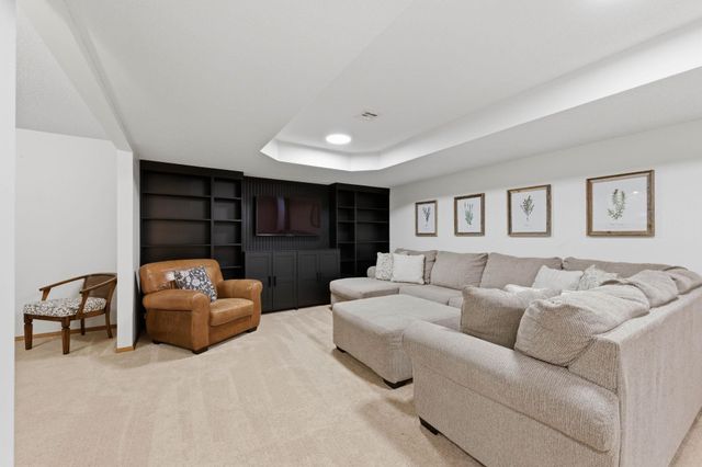 2537 E Cambridge Ct, Park City, KS 67219