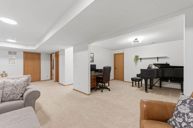 2537 E Cambridge Ct, Park City, KS 67219
