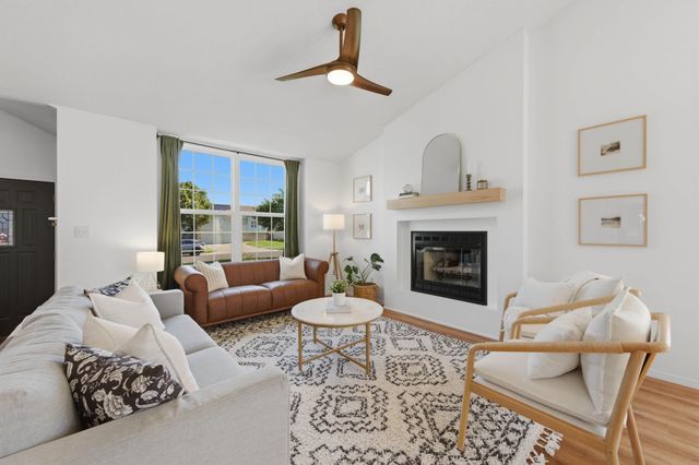 2537 E Cambridge Ct, Park City, KS 67219