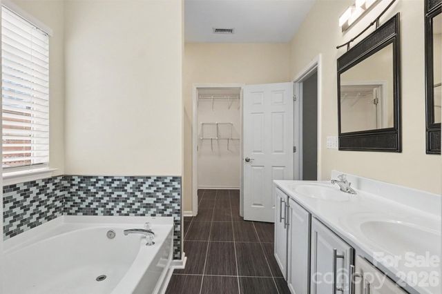 6228 Colonial Garden Drive, Huntersville, NC 28078