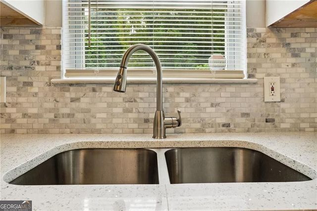 1051 Ada Avenue NW, Atlanta, GA 30318