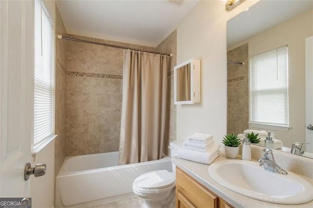 1051 Ada Avenue NW, Atlanta, GA 30318