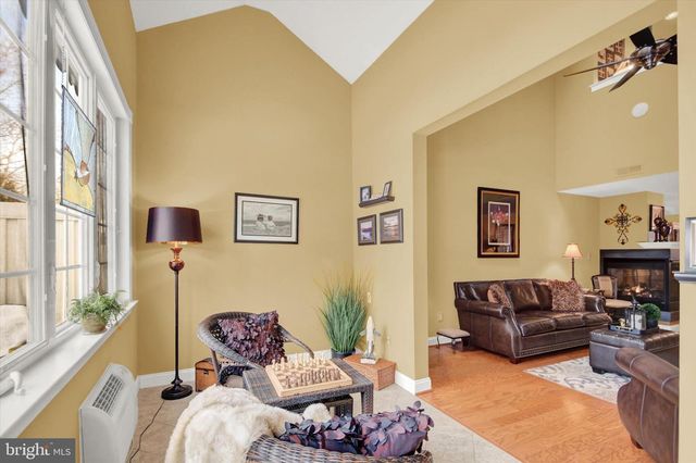 300 REAGAN DR, Sellersville, PA 18960