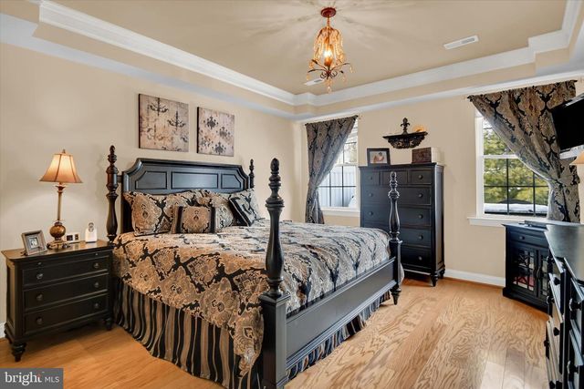 300 REAGAN DR, Sellersville, PA 18960