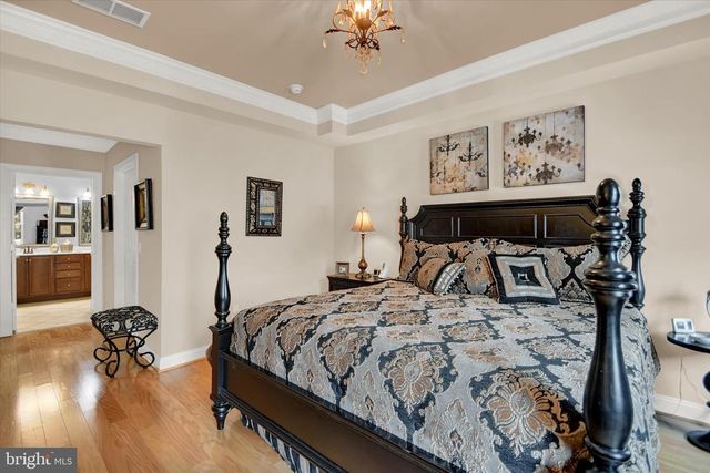 300 REAGAN DR, Sellersville, PA 18960