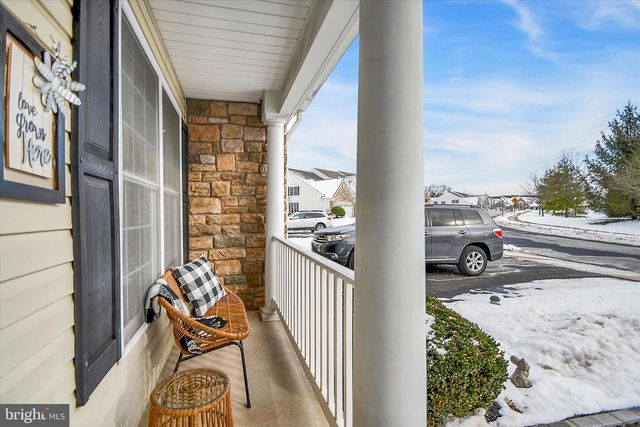 300 REAGAN DR, Sellersville, PA 18960