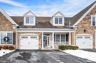 300 REAGAN DR, Sellersville, PA 18960