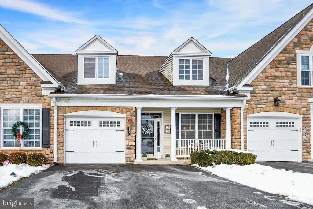 300 REAGAN DR, Sellersville, PA 18960