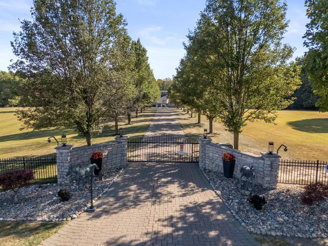 17980 Gambier Road, Mount Vernon, OH 43050