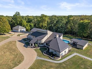 17980 Gambier Road, Mount Vernon, OH 43050
