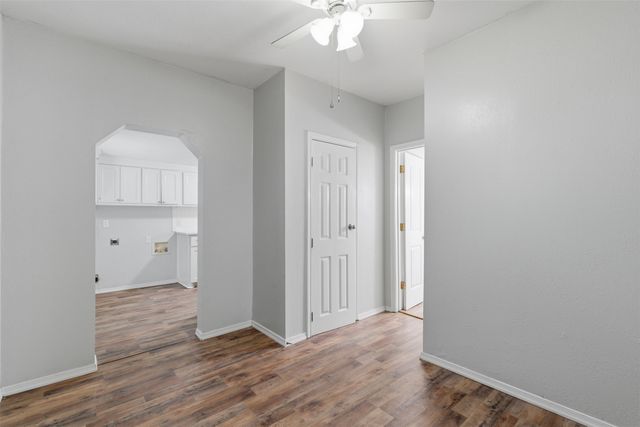 127 E Walker Street, Denison, TX 75021