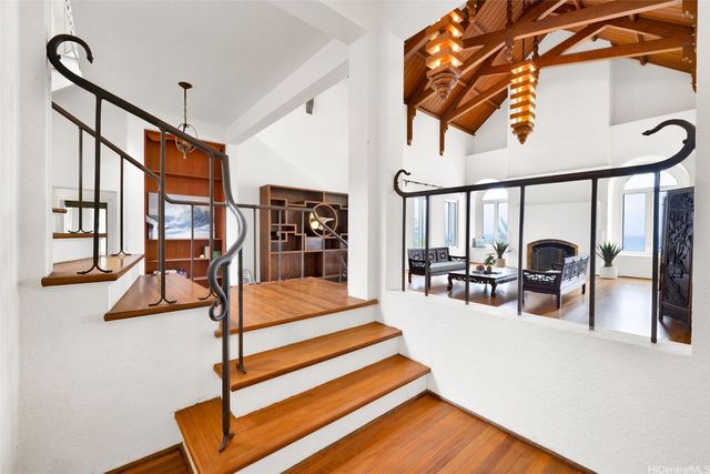 3647 Diamond Head Road, Honolulu, HI 96816