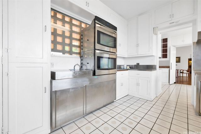 3647 Diamond Head Road, Honolulu, HI 96816