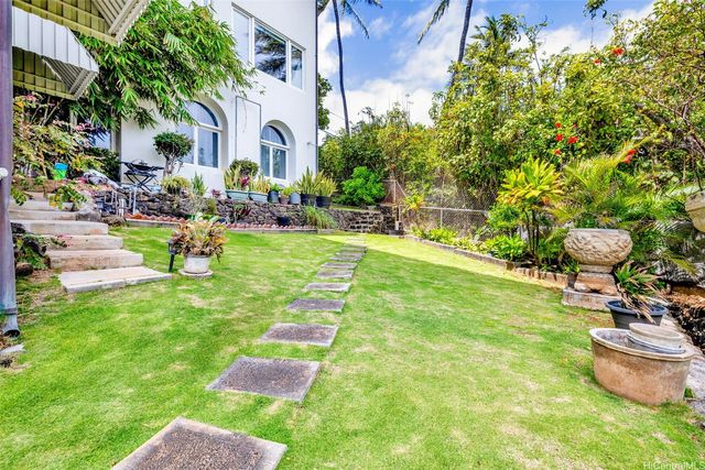 3647 Diamond Head Road, Honolulu, HI 96816