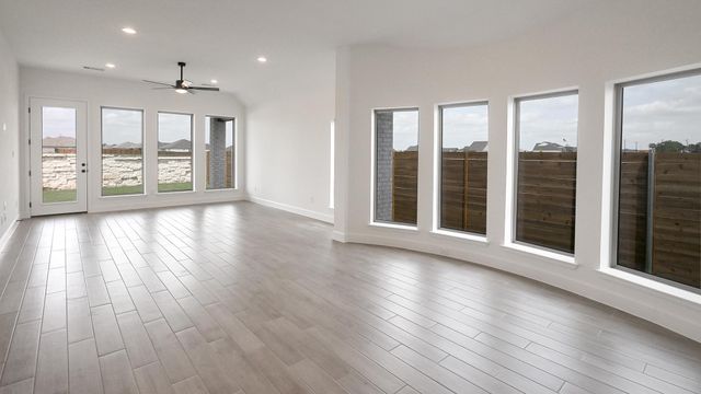 307 Watersong BND, Lockhart, TX 78644