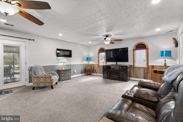 8149 SILO RD, Severn, MD 21144