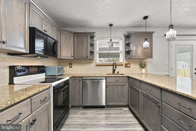 8149 SILO RD, Severn, MD 21144