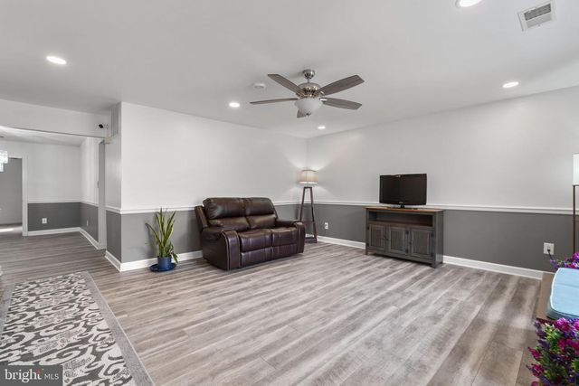 8149 SILO RD, Severn, MD 21144