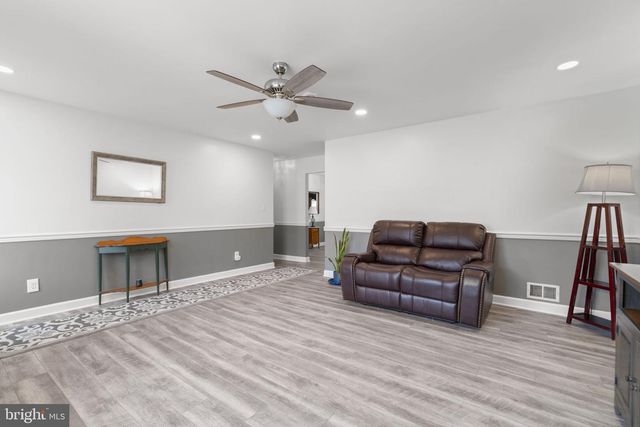 8149 SILO RD, Severn, MD 21144