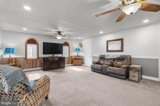 8149 SILO RD, Severn, MD 21144