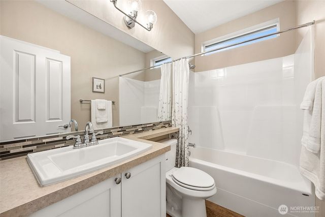 14820 179th Avenue E, Bonney Lake, WA 98391
