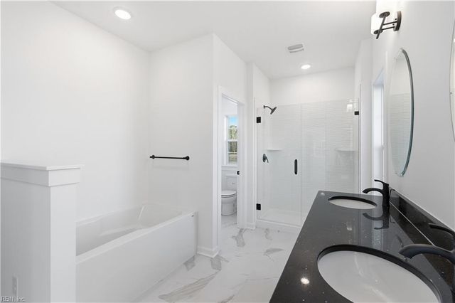 721 Crestfield DR, Chesapeake, VA 23320