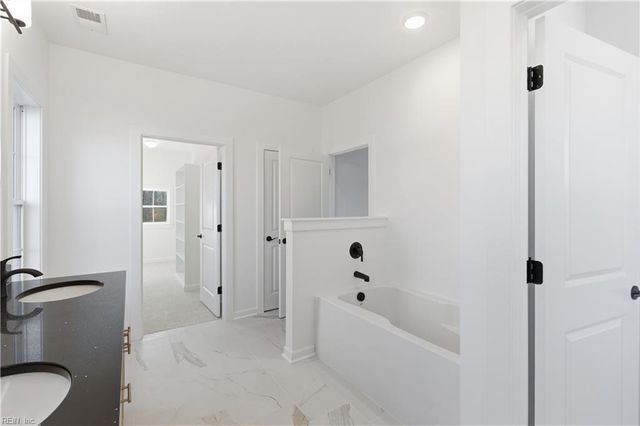 721 Crestfield DR, Chesapeake, VA 23320