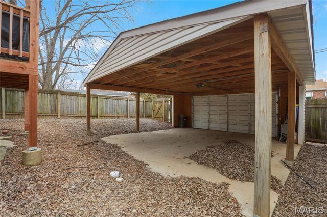 2705 Wyoming Street, St Louis, MO 63118