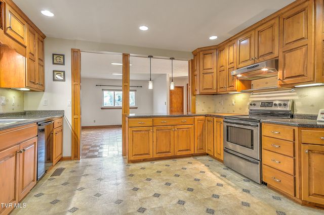 1621 Belmeade Drive, Kingsport, TN 37664