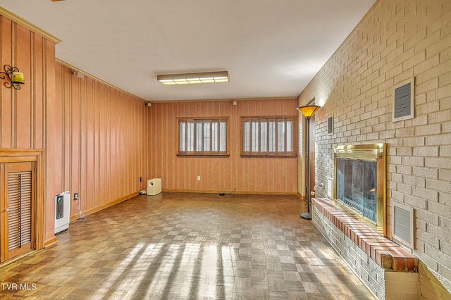 1621 Belmeade Drive, Kingsport, TN 37664