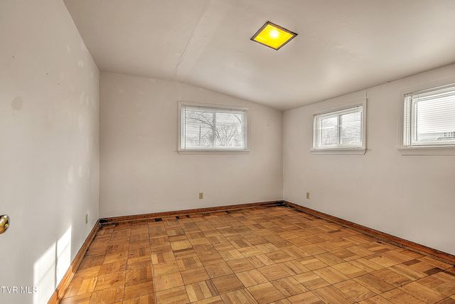 1621 Belmeade Drive, Kingsport, TN 37664