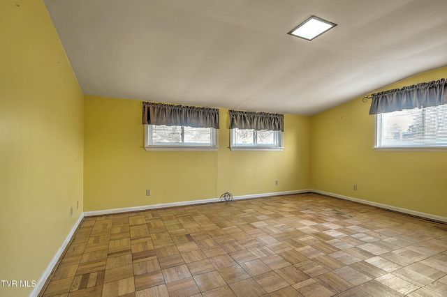 1621 Belmeade Drive, Kingsport, TN 37664