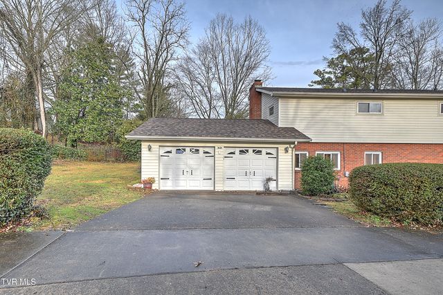 1621 Belmeade Drive, Kingsport, TN 37664