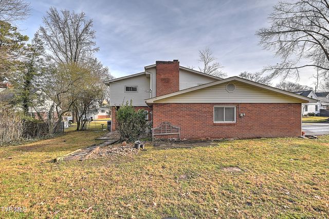 1621 Belmeade Drive, Kingsport, TN 37664